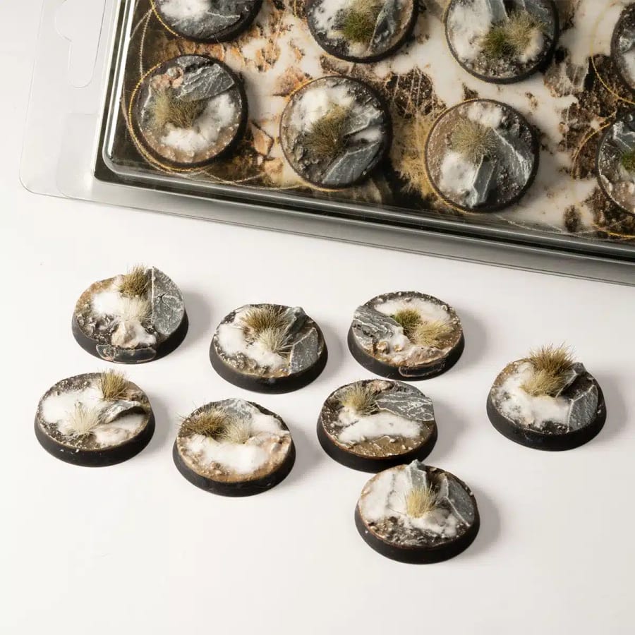 WarForge - Winter Bases, Round 28mm (x8) - Warhammer